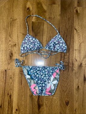 Women’s Nautical Beach size Large reversible bikini.